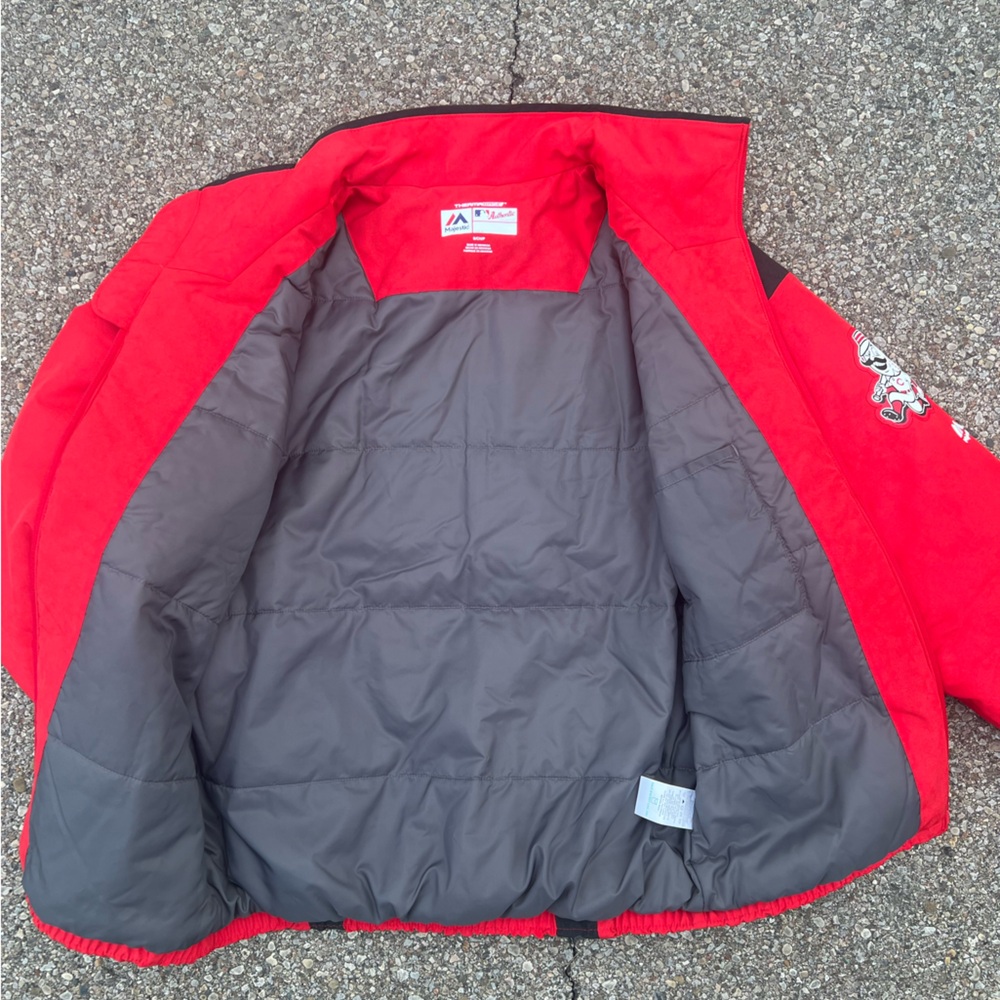 Cincinnati Reds Jacket - Picture 6 of 10
